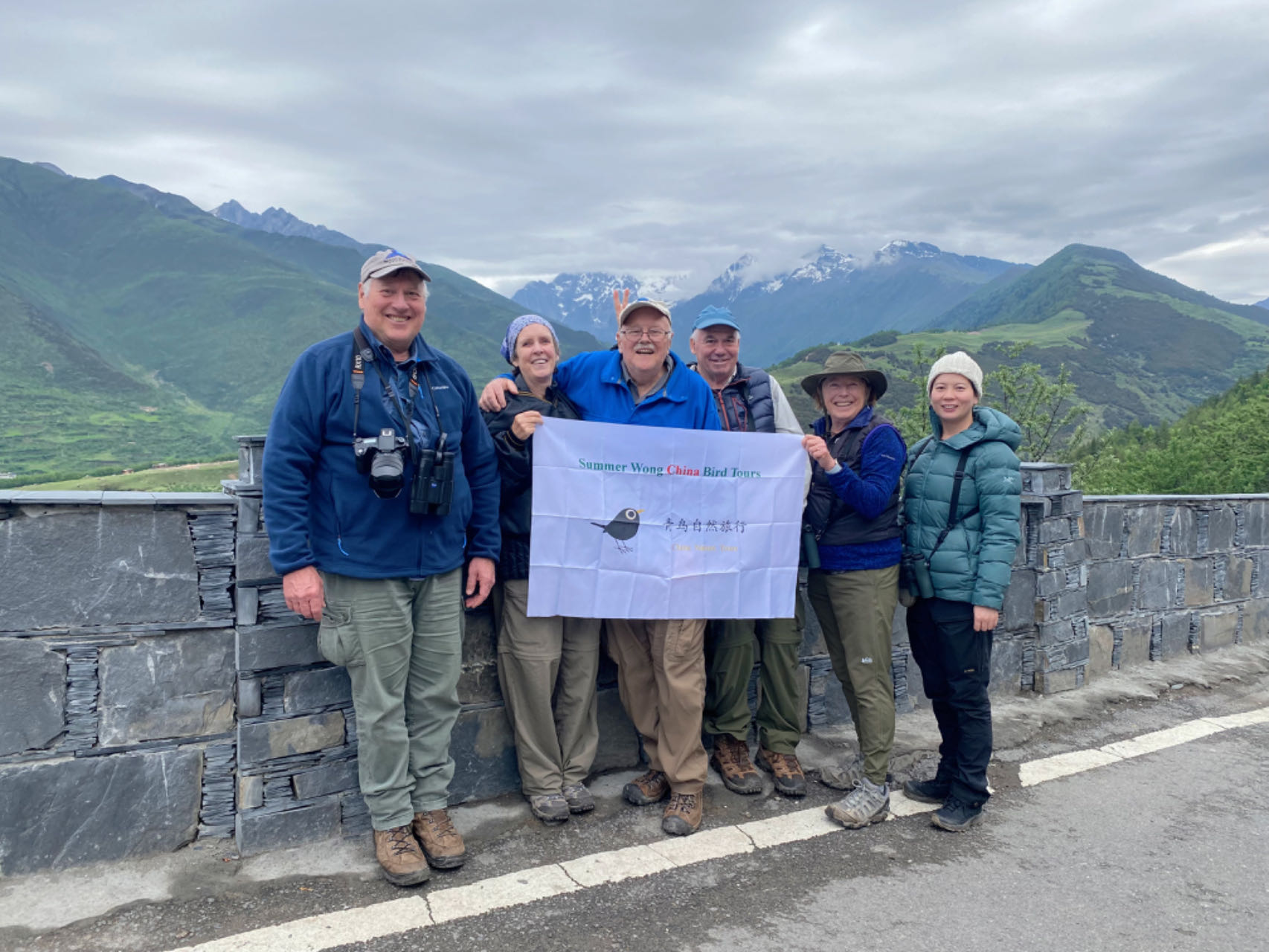 Group photo from the June 2024 Sichuan Birding Tour in China, guided by Summer Wong