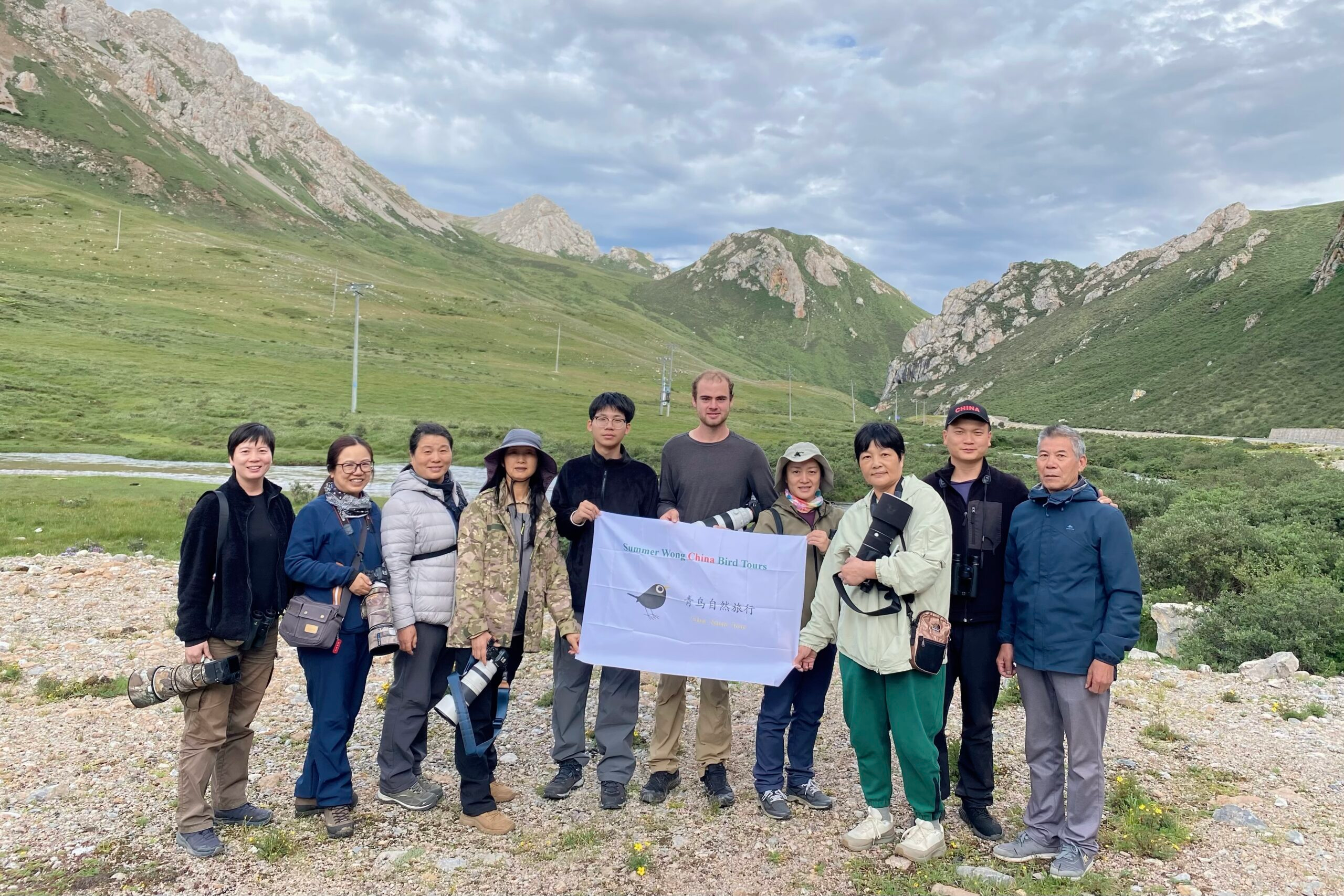 Group photo from the Jully 2024 Qinghai Tibetan Plateau Birding Tour in China, guided by Summer Wong